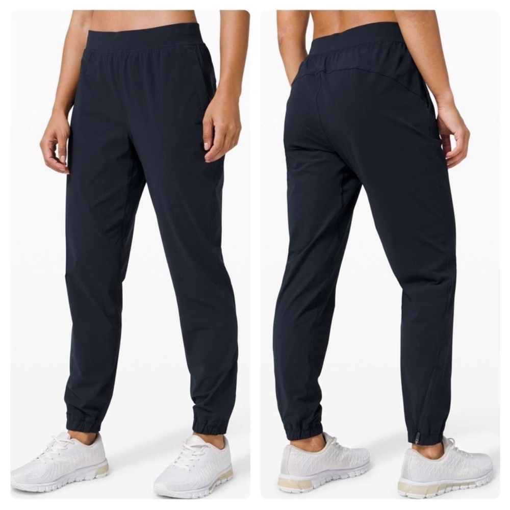 lululemon athletica Adapted state joggers size 8 true navy